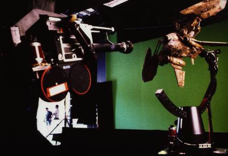  Съёмки Бетти на фоне зелёного экрана с применением оборудования для контроля положения кинокамер студии General Lift 