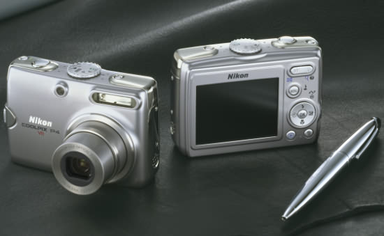  Nikon Coolpix P4 