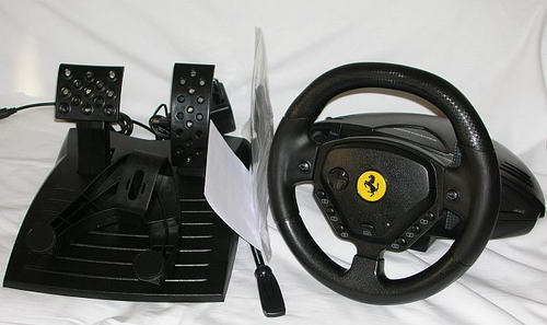  Thrustmaster Enzo Ferrari FFB Racing Wheel 
