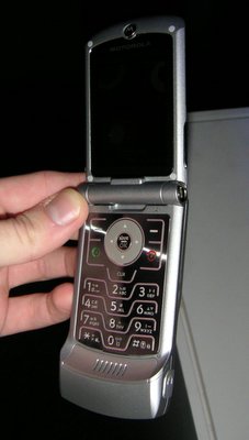 Motorola RAZR V3 с мегапиксельной камерой