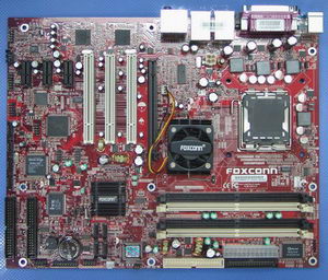 Foxconn 955X7AA-8EKRS2