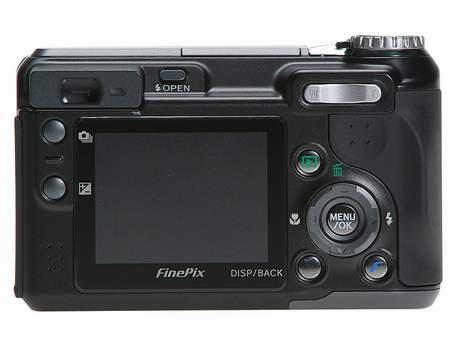 FinePix E900