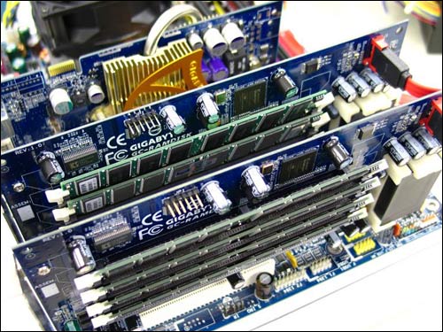 GIGABYTE i-RAM GC-RAMDISK