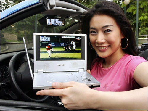 Samsung SV-L77DMB