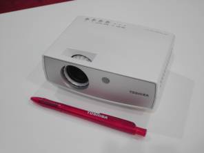 светодиодный проектор Toshiba
