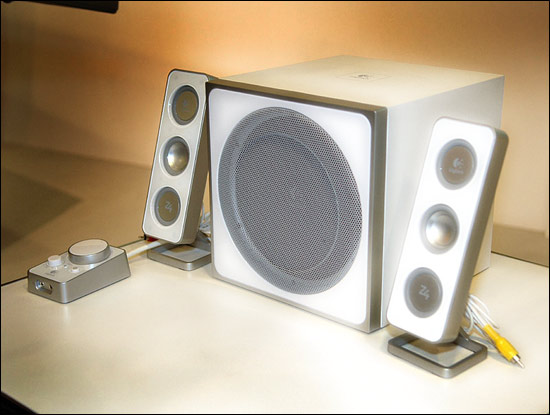 Logitech Z-4