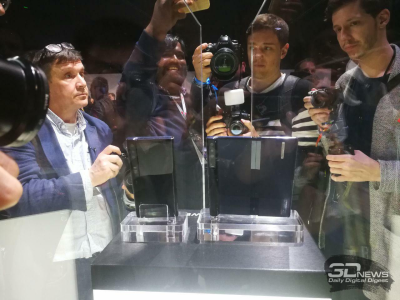 Huawei представила свой вариант складного смартфона — Mate X"