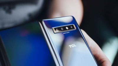 Забудьте о Galaxy Fold: TCL показала 10" концепт планшета-гармошки"