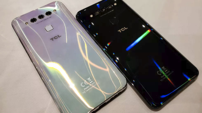 Забудьте о Galaxy Fold: TCL показала 10" концепт планшета-гармошки"